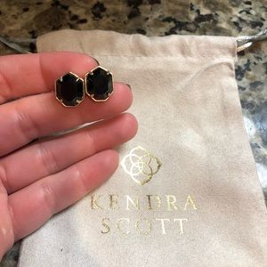Kendra Scott Taylor Earrings